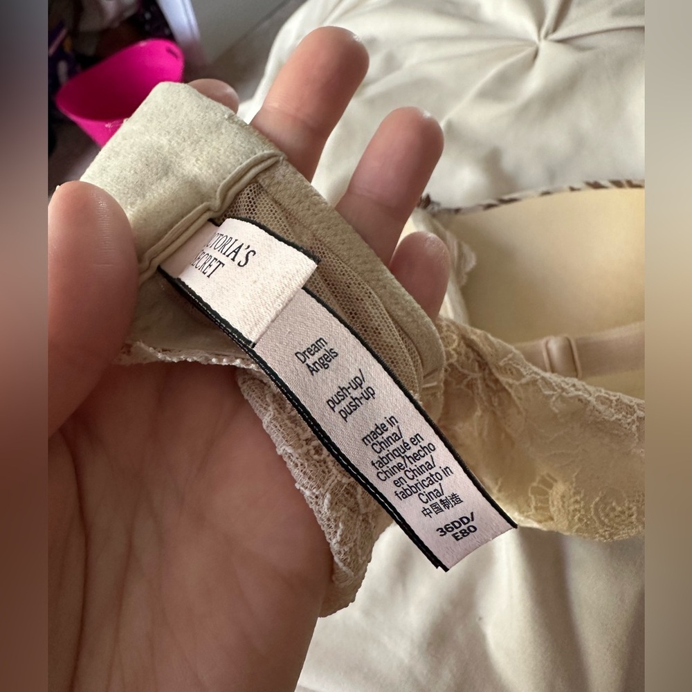 Victoria Secret Bra - Picture 3 of 3